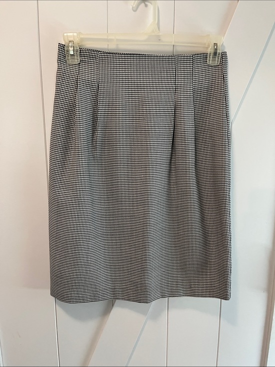 Vintage Dresses & Skirts - Vintage Black & White Houndstooth Pencil Skirt